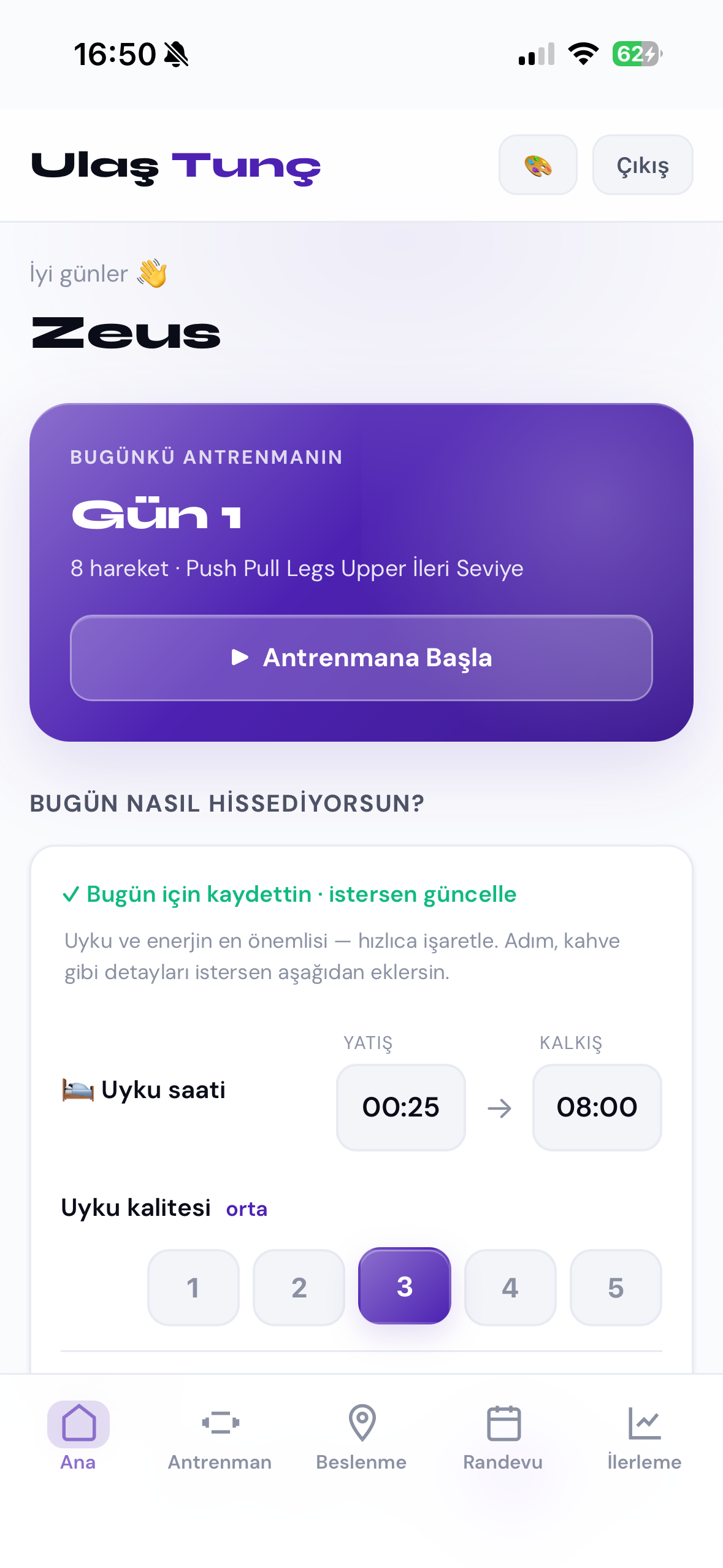 Danışan ana ekranı — bugünkü antrenman, günlük his durumu ve toparlanma özeti